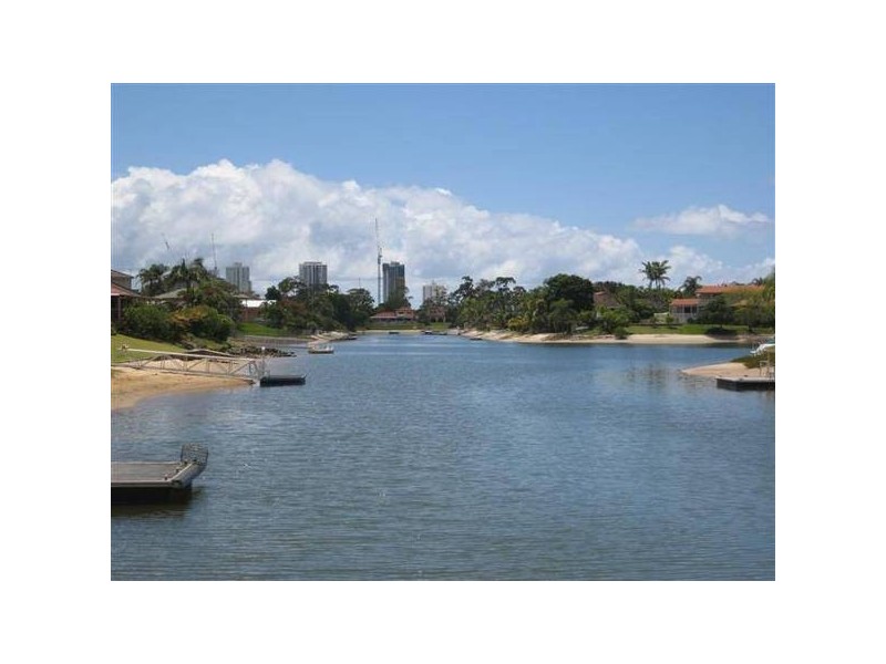 Broadbeach Waters QLD 4218