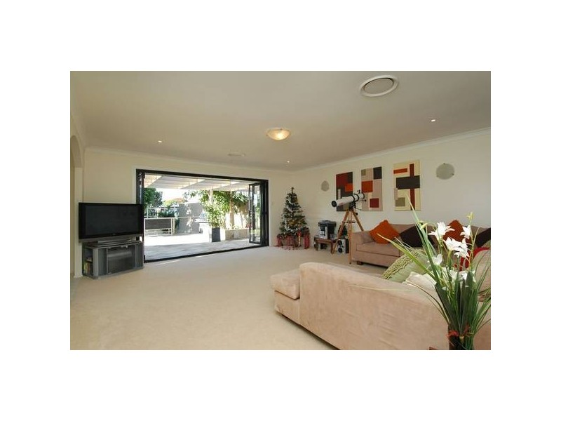 Broadbeach Waters QLD 4218