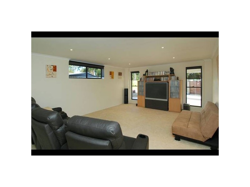 Broadbeach Waters QLD 4218