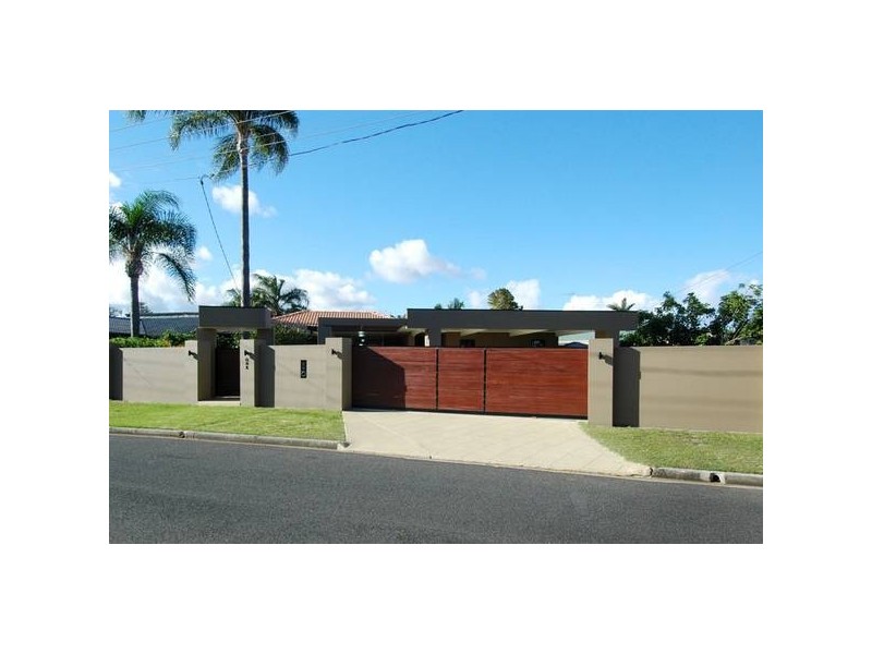 Broadbeach Waters QLD 4218