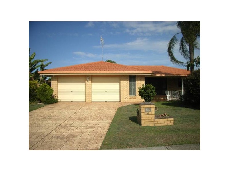 Clear Island Waters QLD 4226