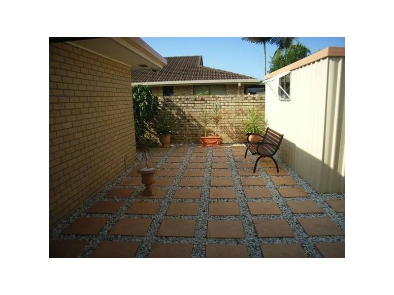 Clear Island Waters QLD 4226