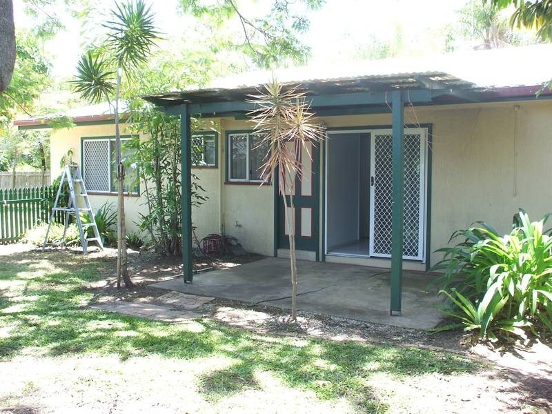 90 SLATYER AVENUE, Bundall QLD 4217