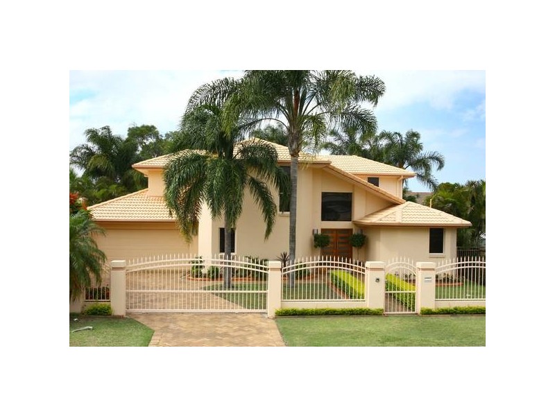 Clear Island Waters QLD 4226