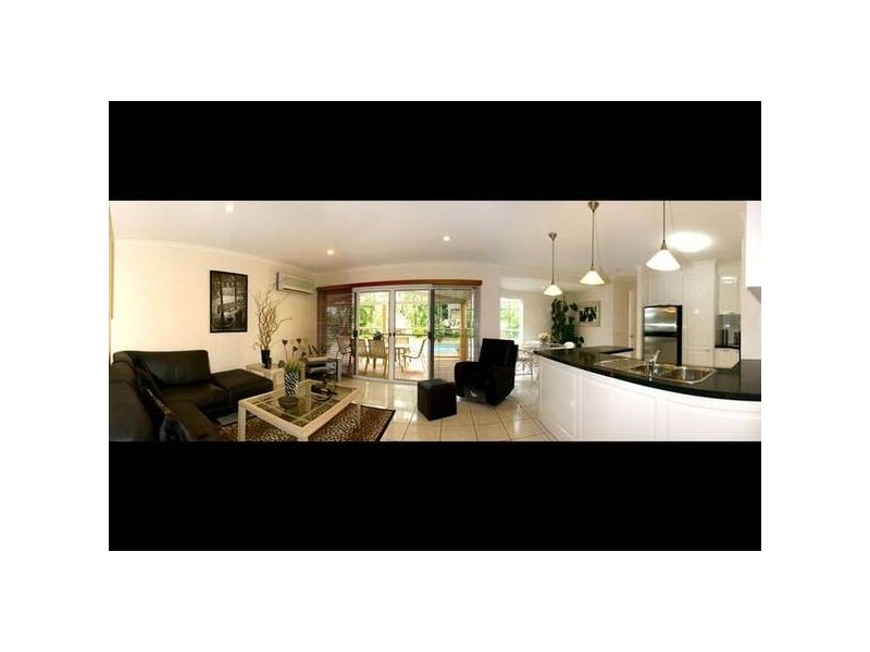 Clear Island Waters QLD 4226