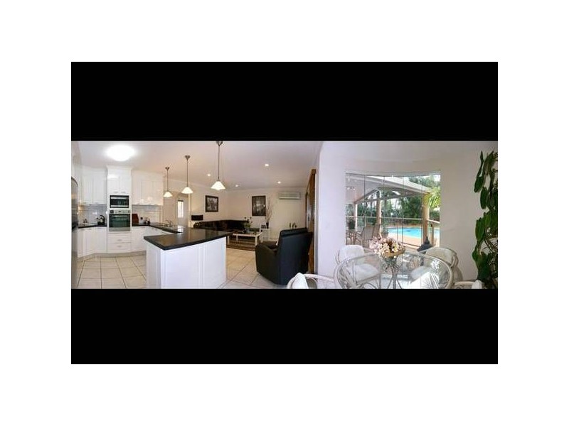 Clear Island Waters QLD 4226