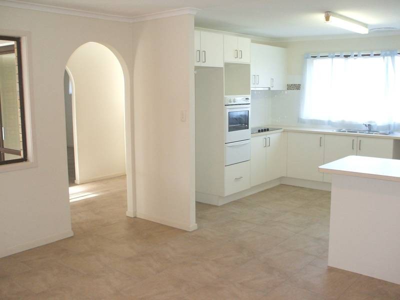 60 SURFERS AVENUE, Mermaid Waters QLD 4218