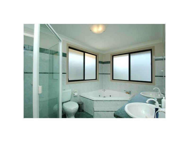 Broadbeach Waters QLD 4218