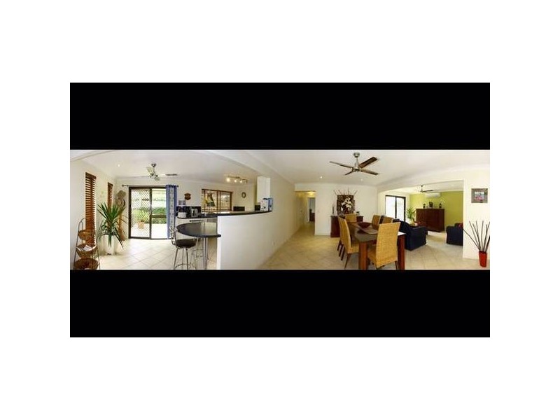 Clear Island Waters QLD 4226