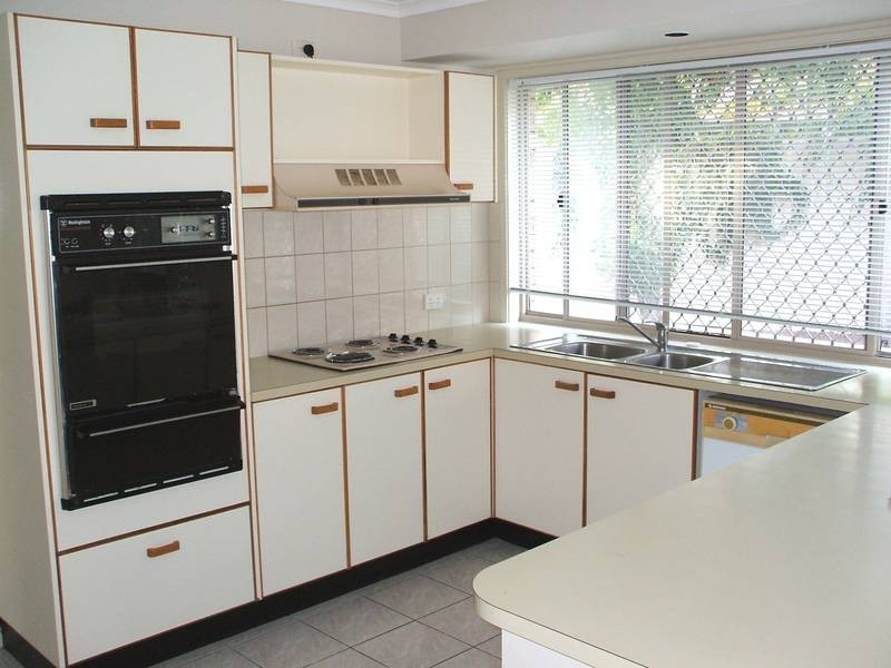 13 Bronte Court, Robina QLD 4226