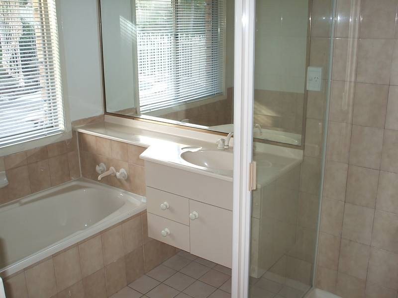 13 Bronte Court, Robina QLD 4226