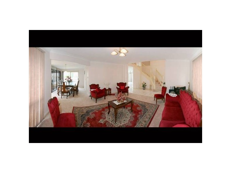 Clear Island Waters QLD 4226