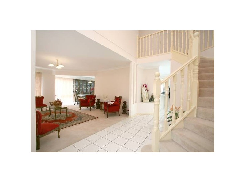 Clear Island Waters QLD 4226