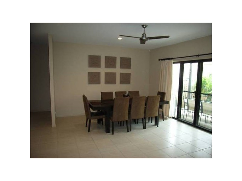 Varsity Lakes QLD 4227