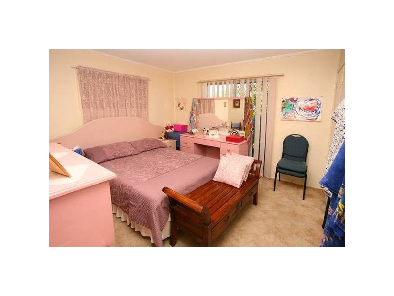 Broadbeach Waters QLD 4218