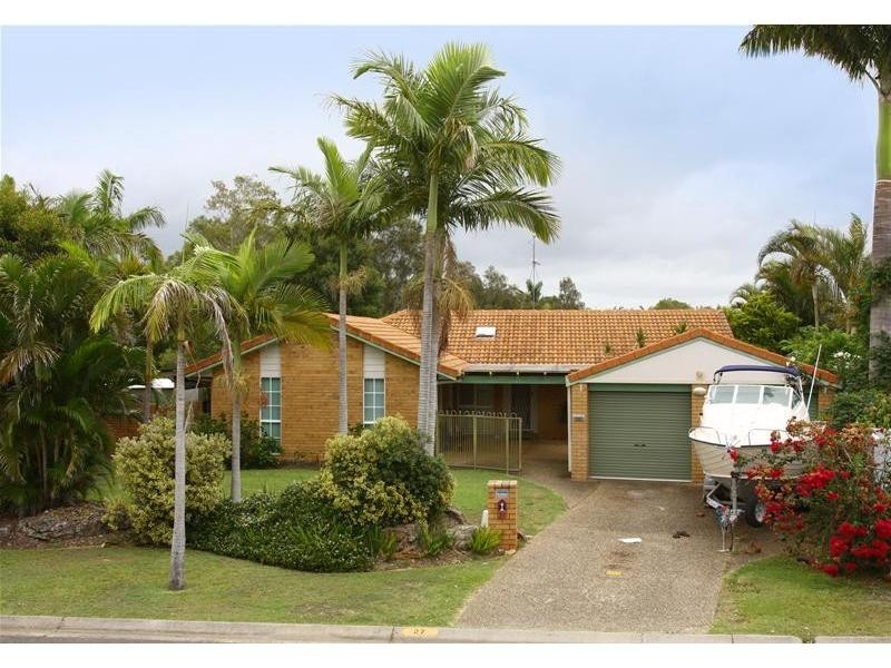 27 PENINSULA COURT, Mermaid Waters QLD 4218