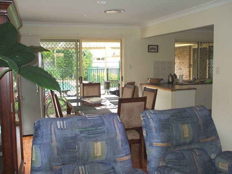 33 WARBLER PARADE, Varsity Lakes QLD 4227