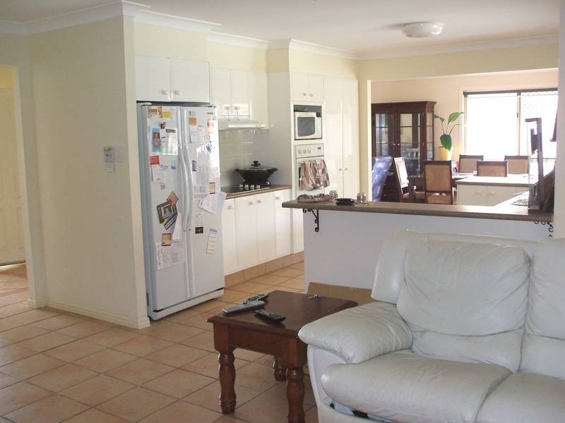 33 WARBLER PARADE, Varsity Lakes QLD 4227