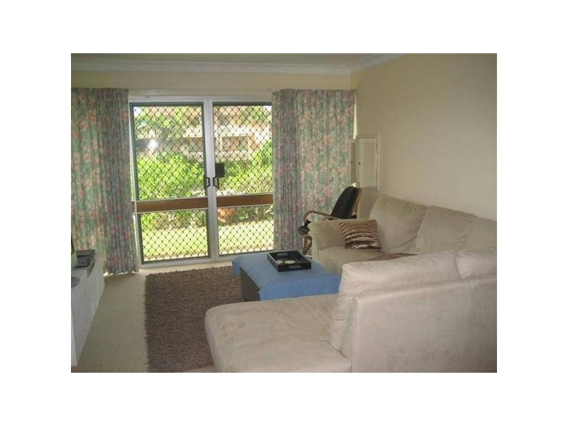 Broadbeach Waters QLD 4218