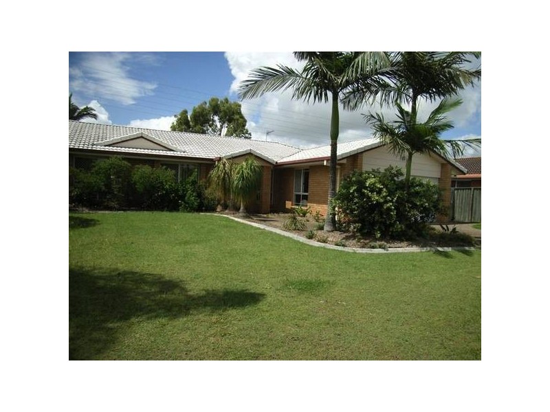 Clear Island Waters QLD 4226