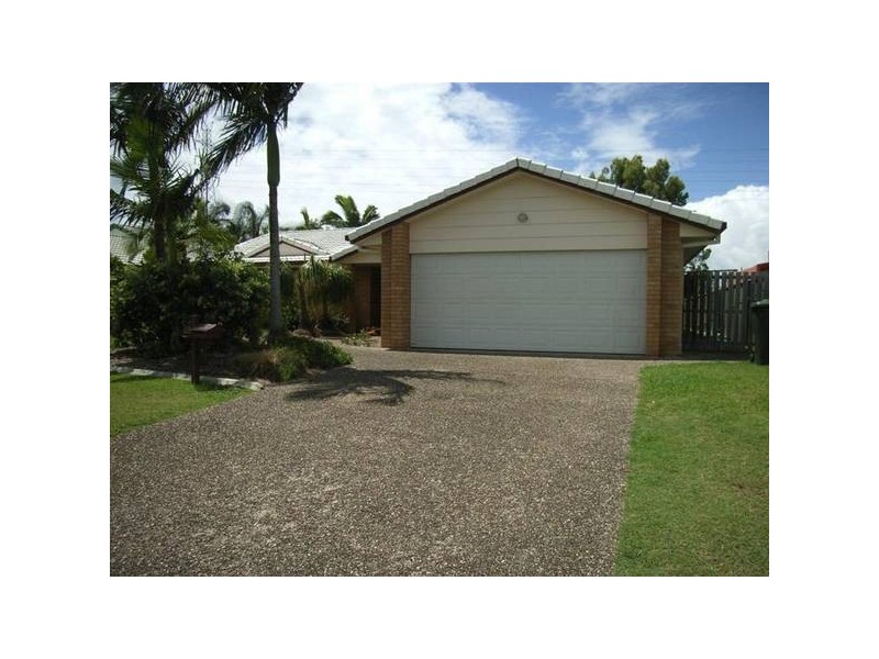 Clear Island Waters QLD 4226