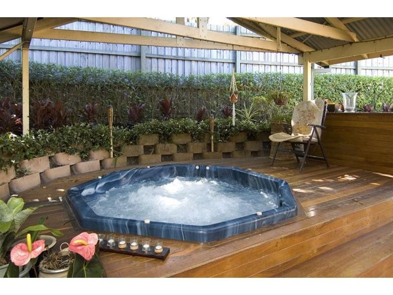 11 Metricup Court, Mermaid Waters QLD 4218