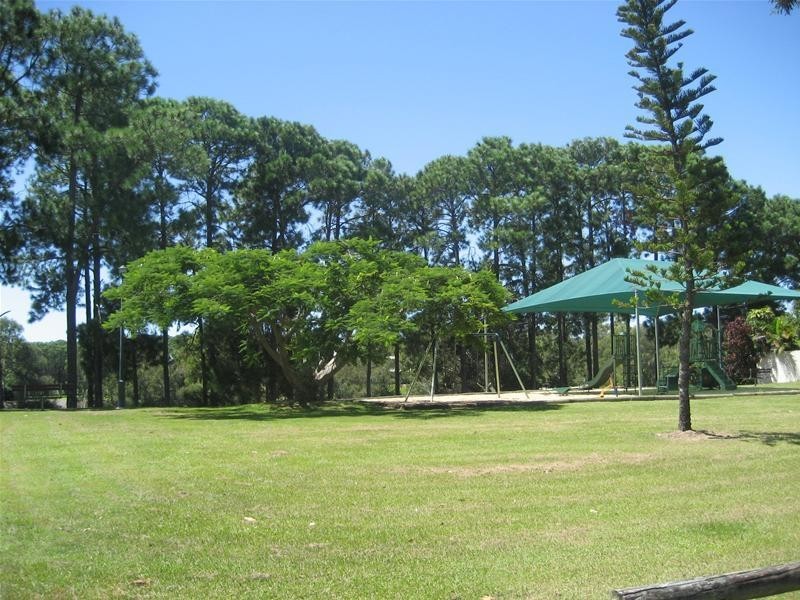 11 Metricup Court, Mermaid Waters QLD 4218