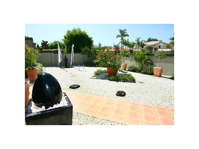 Clear Island Waters QLD 4226