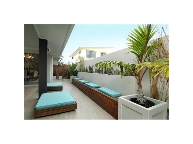 Broadbeach Waters QLD 4218