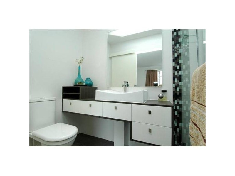 Broadbeach Waters QLD 4218