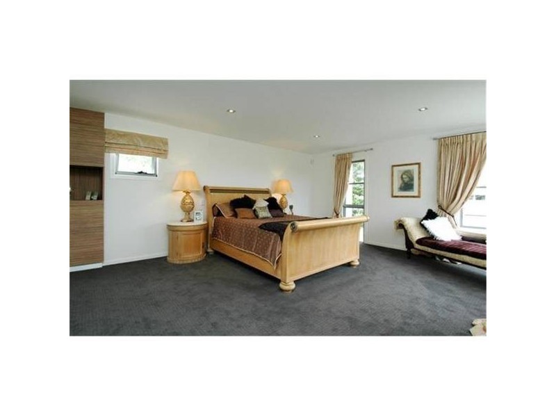 Broadbeach Waters QLD 4218