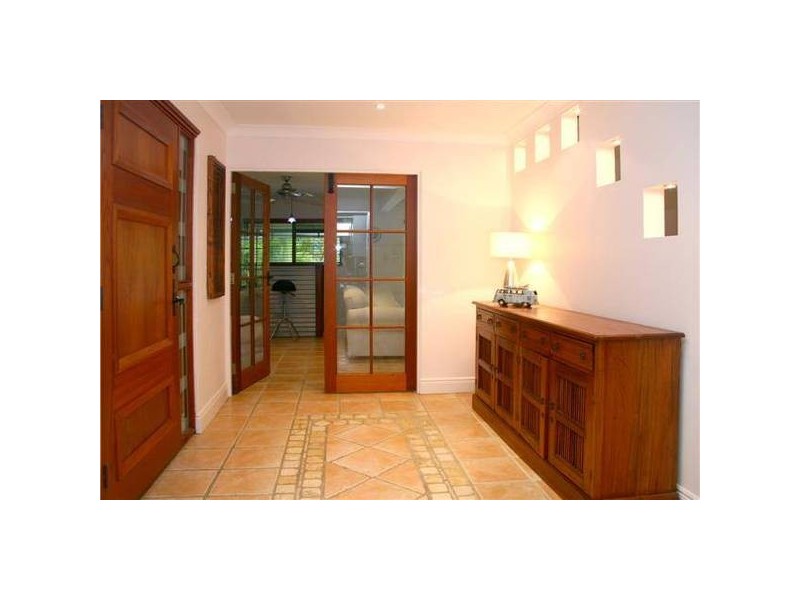 Broadbeach Waters QLD 4218