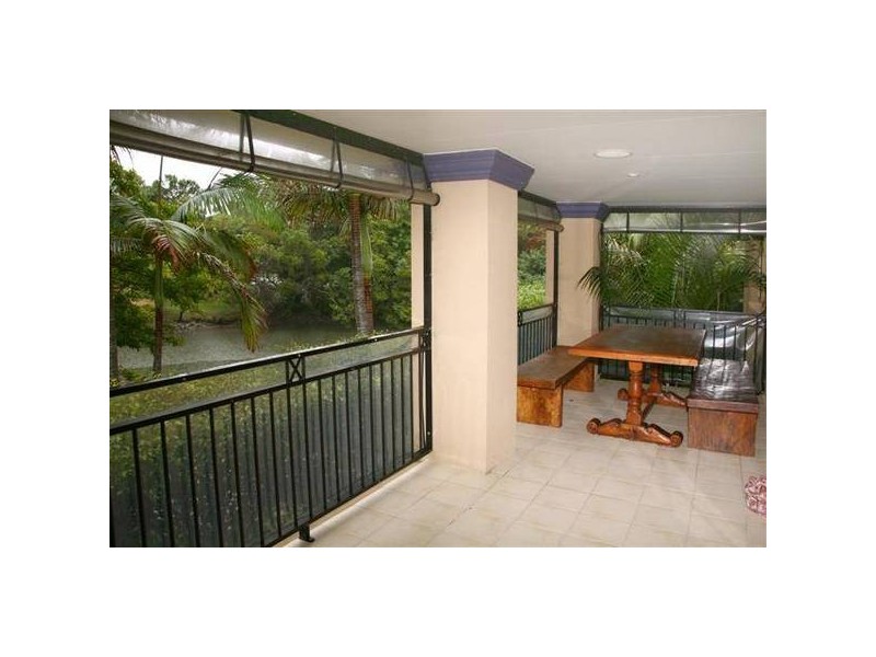 Broadbeach Waters QLD 4218