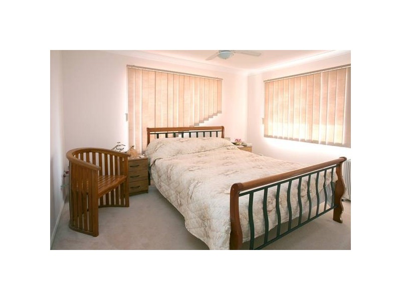 Clear Island Waters QLD 4226