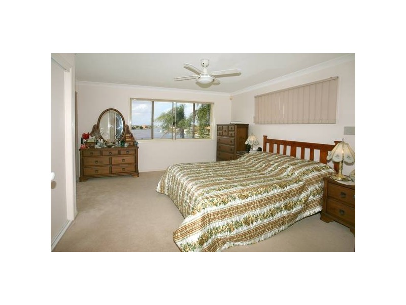 Clear Island Waters QLD 4226