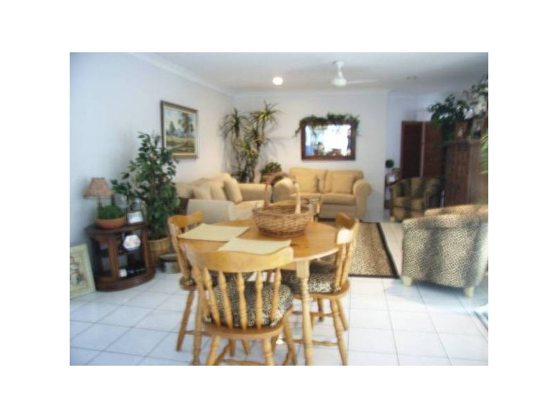 Clear Island Waters QLD 4226