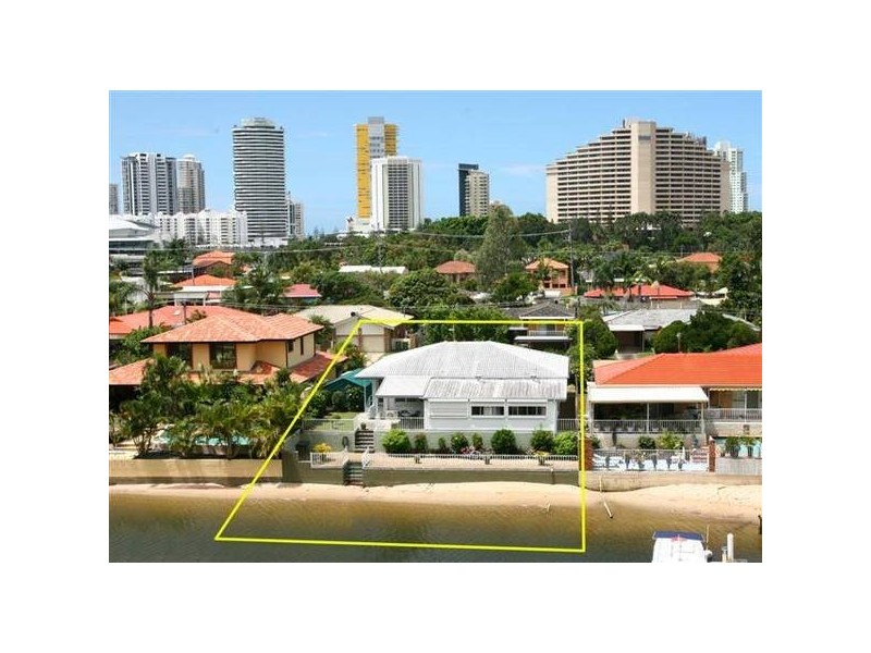 Broadbeach Waters QLD 4218