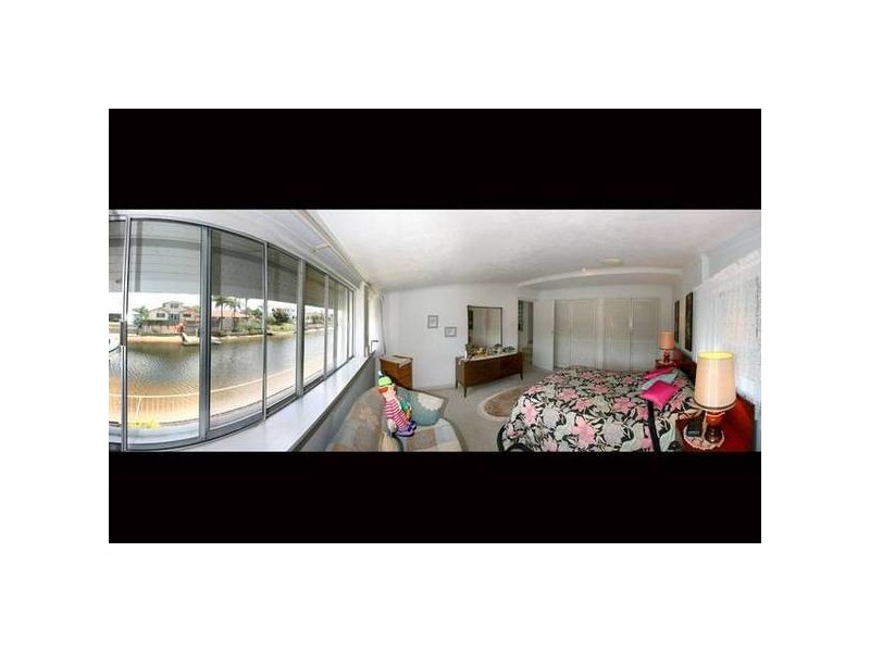 Broadbeach Waters QLD 4218