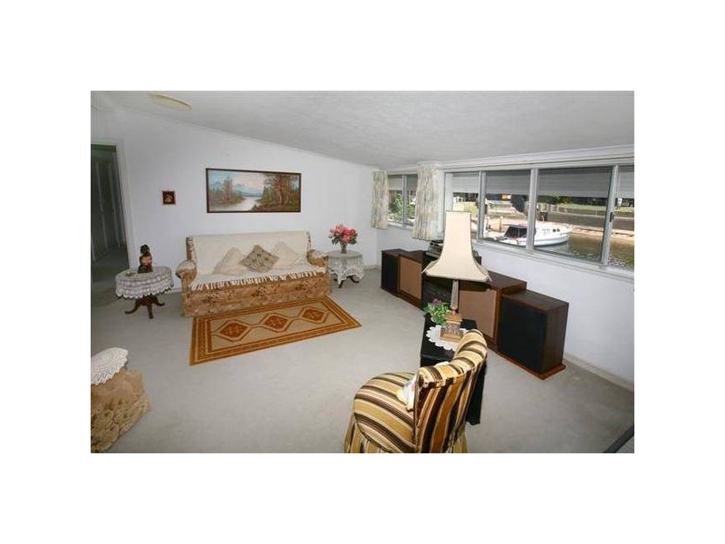 Broadbeach Waters QLD 4218