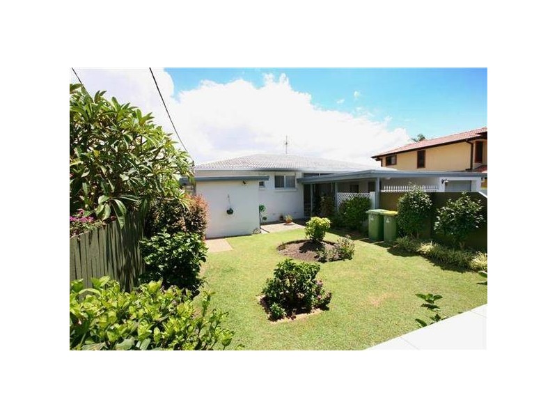 Broadbeach Waters QLD 4218