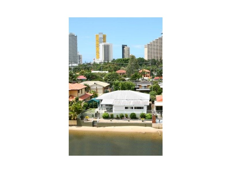 Broadbeach Waters QLD 4218