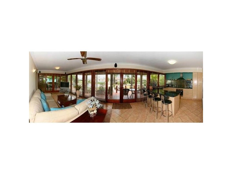 Broadbeach Waters QLD 4218