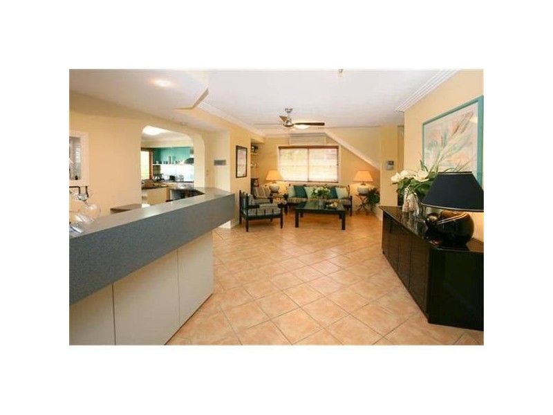 Broadbeach Waters QLD 4218