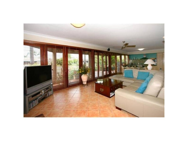 Broadbeach Waters QLD 4218