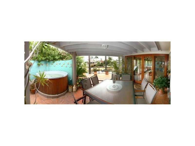 Broadbeach Waters QLD 4218