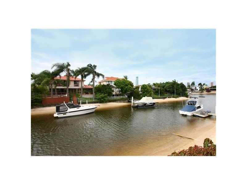 Broadbeach Waters QLD 4218