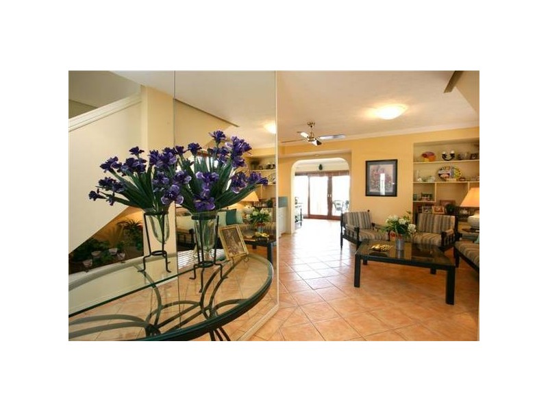 Broadbeach Waters QLD 4218