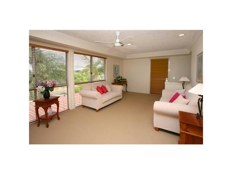 Broadbeach Waters QLD 4218