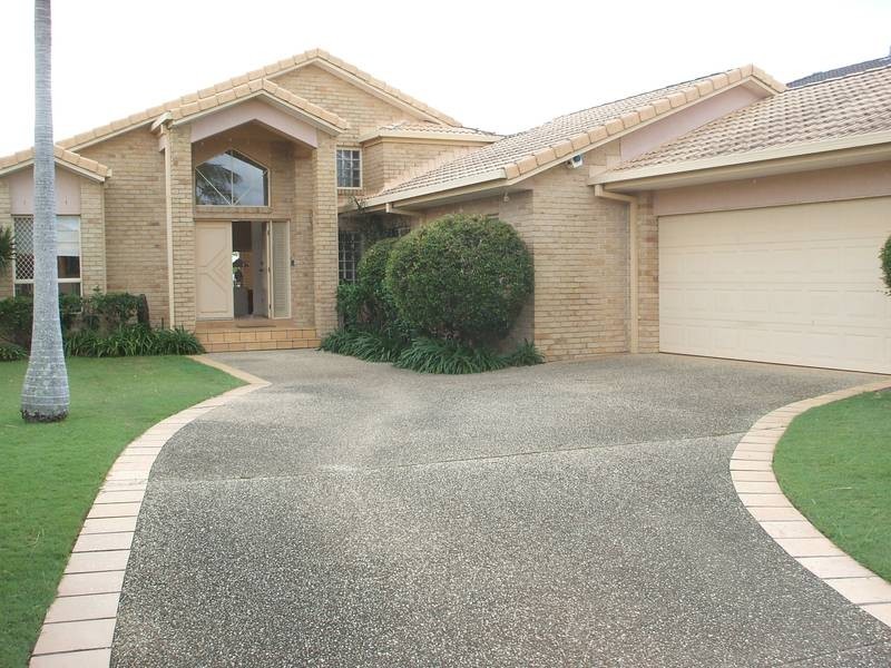 43 Martinque Way, Clear Island Waters QLD 4226
