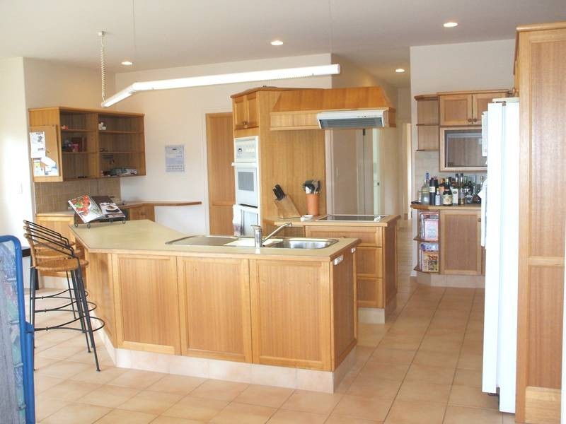 43 Martinque Way, Clear Island Waters QLD 4226